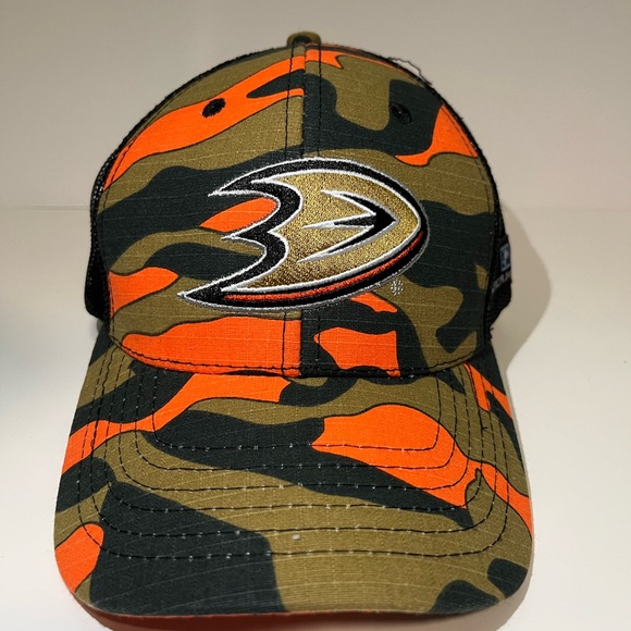 Anaheim Ducks Hat Cap Snapback Mens One Size Orange Camo Trucker Hockey NHL - Picture 3 of 7